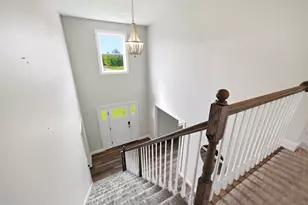 18 Woodland Ln, Belchertown, MA 01007 - Photo 11