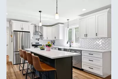 18 Woodland Ln, Belchertown, MA 01007 - Photo 3
