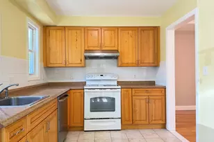 117 Edwards St, Quincy, MA 02169 - Photo 3