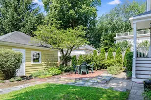 29 Devereaux St, Arlington, MA 02476 - Photo 31