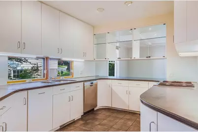 29 Devereaux St, Arlington, MA 02476 - Photo 15