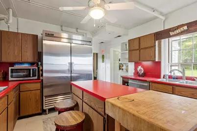 19 N Main St, Petersham, MA 01366 - Photo 17