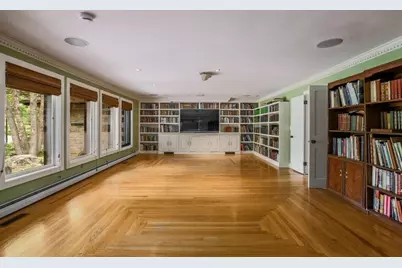 50 SW Main St, Douglas, MA 01516 - Photo 9