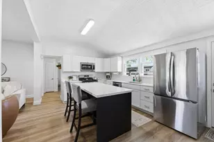 43 Sunridge Dr, Springfield, MA 01118 - Photo 9