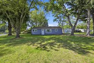 43 Sunridge Dr, Springfield, MA 01118 - Photo 37