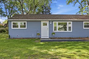 43 Sunridge Dr, Springfield, MA 01118 - Photo 3
