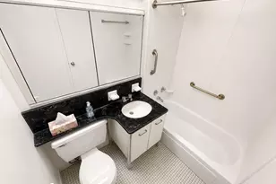 9 Hawthorne Pl, Boston, MA 02114 - Photo 9