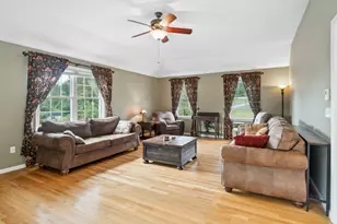 47 Skyview Dr, Fitchburg, MA 01420 - Photo 7