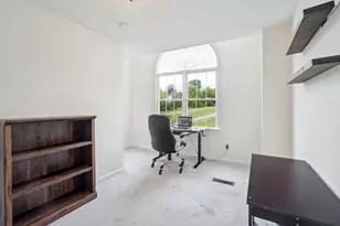 47 Skyview Dr, Fitchburg, MA 01420 - Photo 11