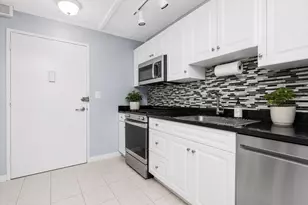 44 Washington St, Brookline, MA 02446 - Photo 9