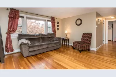 170 Ravenswood, Waltham, MA 02453 - Photo 5