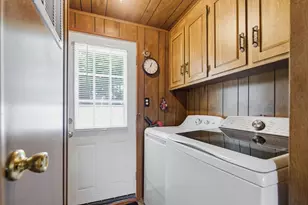 8 Donahue Ln, Grafton, MA 01536 - Photo 13