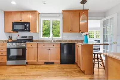 221 Central St, Hingham, MA 02043 - Photo 7