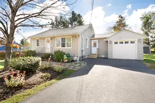 9 Orchard Dr, Paxton, MA 01612 - Photo 3