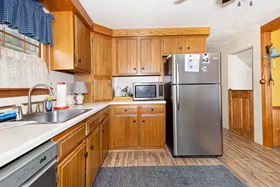 17 Shirley Rd, Shrewsbury, MA 01545 - Photo 5