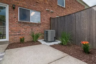 1175 Dickinson #1175, Springfield, MA 01108 - Photo 21