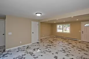 276 Spikenard Cir, Springfield, MA 01129 - Photo 15