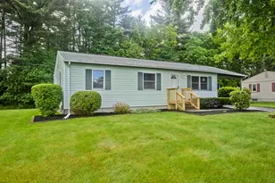 276 Spikenard Cir, Springfield, MA 01129 - Photo 3