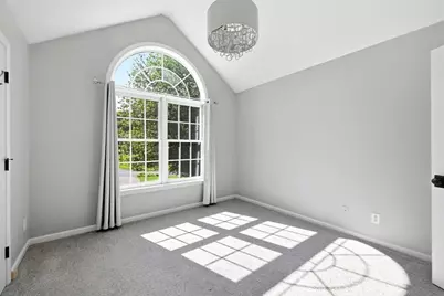 102 Oakridge Drive, Belchertown, MA 01007 - Photo 21