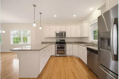 31 Cassandra Ave #31, Franklin, MA 02038 - Photo 9