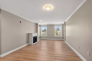 65 Chelsea St, Boston, MA 02129 - Photo 5