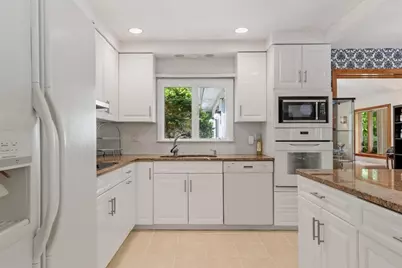 81 Goodale St, Peabody, MA 01960 - Photo 15