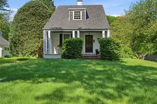 223 Central St, Hingham, MA 02043 - Photo 3