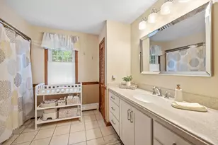 751 Washington St, Whitman, MA 02382 - Photo 15