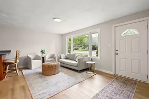 67 Roslyn Rd, Brockton, MA 02302 - Photo 3