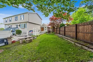 25 Taylor St, Haverhill, MA 01832 - Photo 3