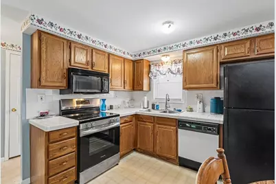 25 Taylor St #25, Haverhill, MA 01832 - Photo 9