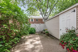 1207 Windsor Dr, Framingham, MA 01701 - Photo 17