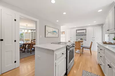 37 Salisbury Dr, Westwood, MA 02090 - Photo 7