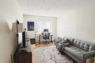 761 E 6th St, Boston, MA 02127 - Photo 9