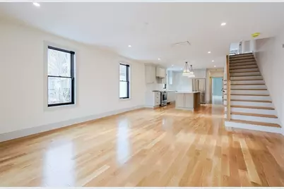 68 Rowe St, Boston, MA 02131 - Photo 9