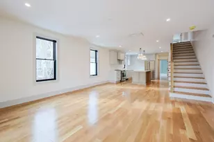 68 Rowe St, Boston, MA 02131 - Photo 9