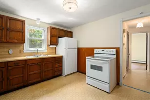 35 Queen Cir, South Hadley, MA 01075 - Photo 15