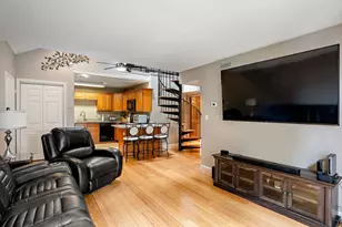21 Margin St, Lynn, MA 01905 - Photo 3