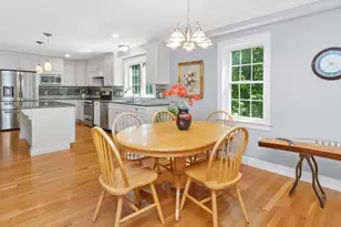 32 Lauricella Ln, Waltham, MA 02452 - Photo 7