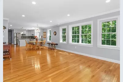32 Lauricella Lane, Waltham, MA 02452 - Photo 17