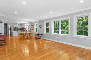32 Lauricella Ln, Waltham, MA 02452 - Photo 17