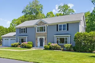32 Lauricella Ln, Waltham, MA 02452 - Photo 1