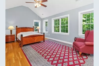 32 Lauricella Lane, Waltham, MA 02452 - Photo 23