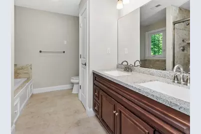 32 Lauricella Lane, Waltham, MA 02452 - Photo 27