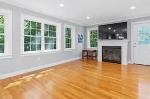 32 Lauricella Ln, Waltham, MA 02452 - Photo 15