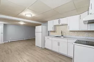 89 Bunker Hill Ave, Lowell, MA 01850 - Photo 29