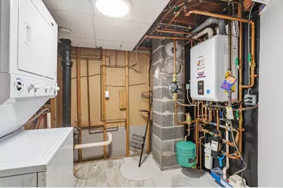 89 Bunker Hill Ave, Lowell, MA 01850 - Photo 35