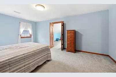 2 Christopher Cir, Wilbraham, MA 01095 - Photo 9