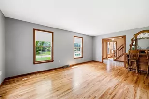 2 Christopher Cir, Wilbraham, MA 01095 - Photo 7