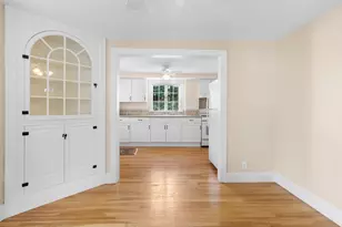 66 Mt Vernon St, Haverhill, MA 01830 - Photo 5